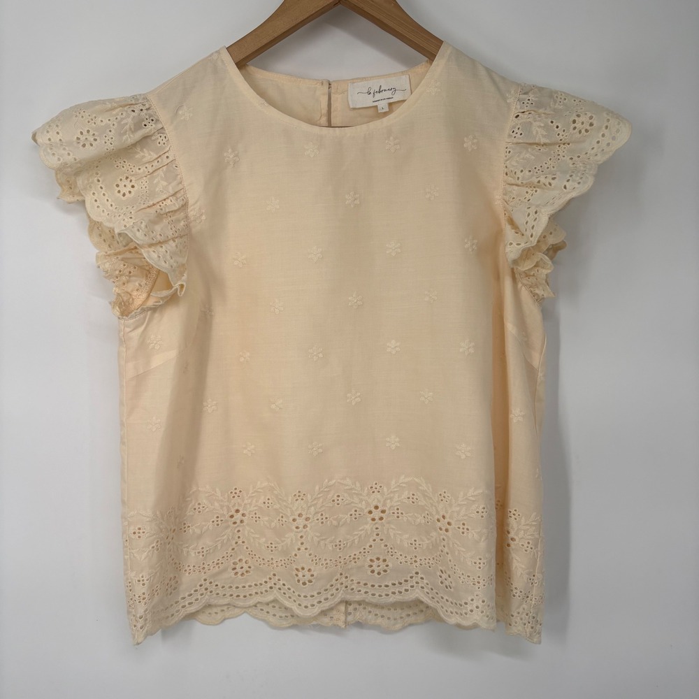 La‎ February Womens Eyelet Top Size L Cream Embroidered Scalloped Cottage